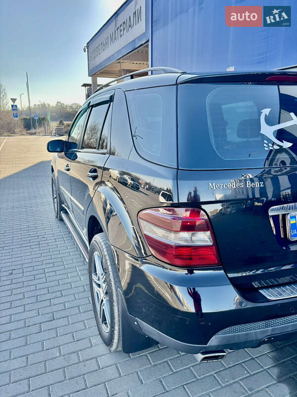 Внедорожник / Кроссовер Mercedes-Benz M-Class 2007 в Дрогобыче