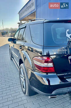 Внедорожник / Кроссовер Mercedes-Benz M-Class 2007 в 