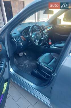 Внедорожник / Кроссовер Mercedes-Benz M-Class 2012 в 
