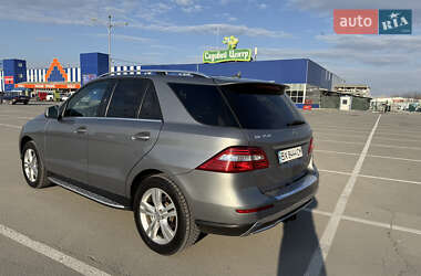 Mercedes-Benz M-Class 2013 Mercedes-Benz M-Class 2013