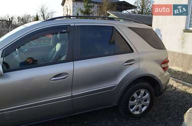 Внедорожник / Кроссовер Mercedes-Benz M-Class 2006 в 