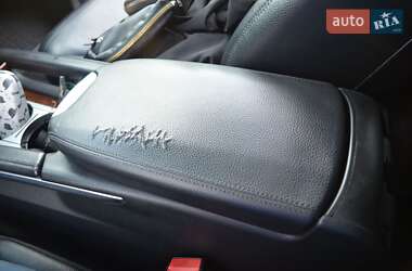 Внедорожник / Кроссовер Mercedes-Benz M-Class 2006 в 