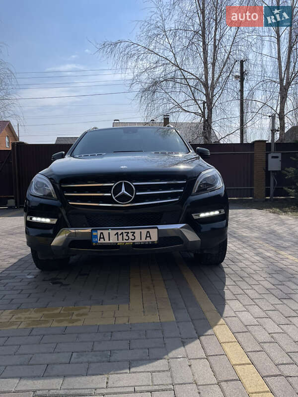 Внедорожник / Кроссовер Mercedes-Benz M-Class 2013 в Киеве