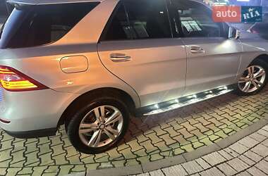 Внедорожник / Кроссовер Mercedes-Benz M-Class 2014 в 
