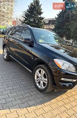 Внедорожник / Кроссовер Mercedes-Benz M-Class 2011 в 