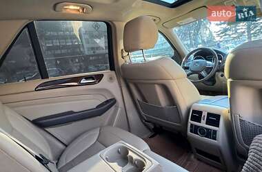 Внедорожник / Кроссовер Mercedes-Benz M-Class 2011 в 