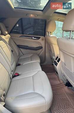 Внедорожник / Кроссовер Mercedes-Benz M-Class 2011 в 