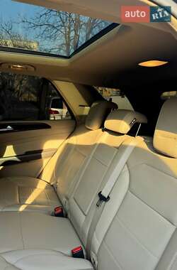 Внедорожник / Кроссовер Mercedes-Benz M-Class 2011 в 