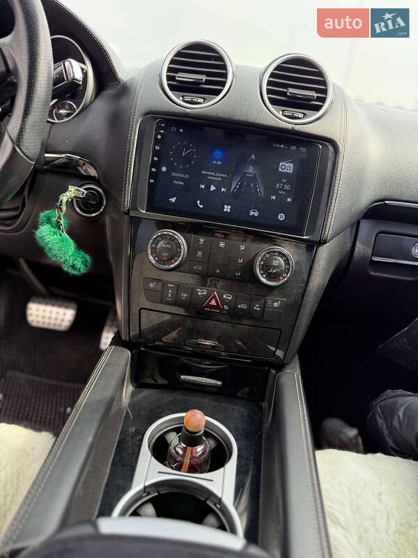 Внедорожник / Кроссовер Mercedes-Benz M-Class 2011 в Одессе