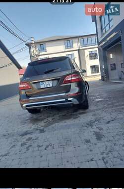 Внедорожник / Кроссовер Mercedes-Benz M-Class 2012 в 