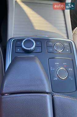 Внедорожник / Кроссовер Mercedes-Benz M-Class 2012 в 