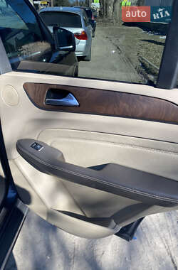 Внедорожник / Кроссовер Mercedes-Benz M-Class 2012 в 