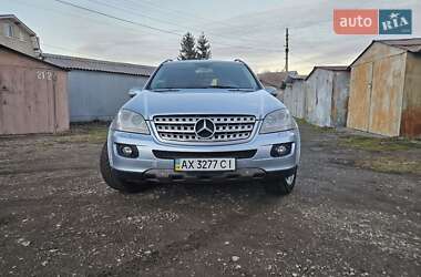 Внедорожник / Кроссовер Mercedes-Benz M-Class 2006 в 
