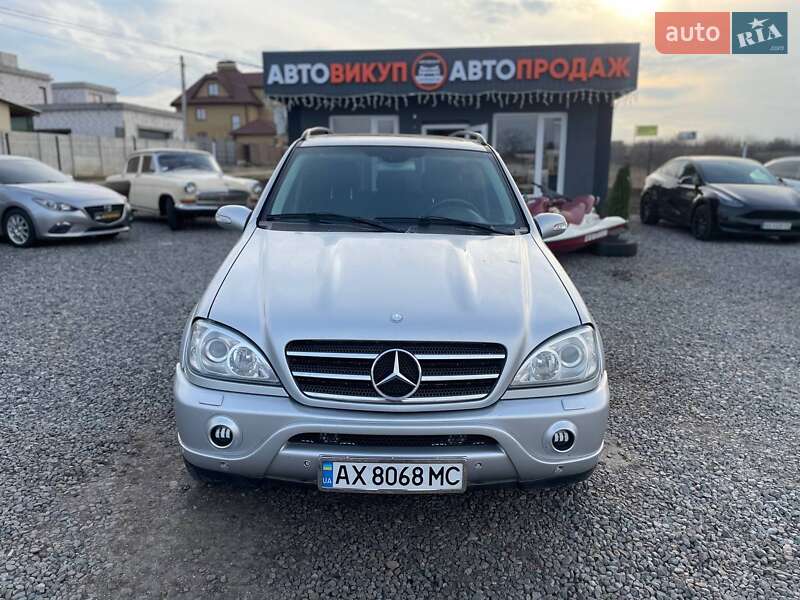 Позашляховик / Кросовер Mercedes-Benz M-Class 2003 в 