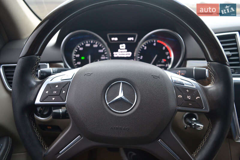 Позашляховик / Кросовер Mercedes-Benz M-Class 2012 в Кропивницькому