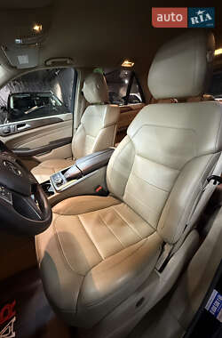 Внедорожник / Кроссовер Mercedes-Benz M-Class 2013 в 