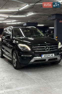 Внедорожник / Кроссовер Mercedes-Benz M-Class 2013 в 