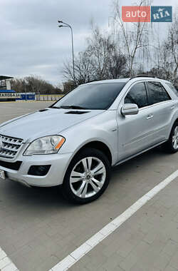 Mercedes-Benz M-Class 2009