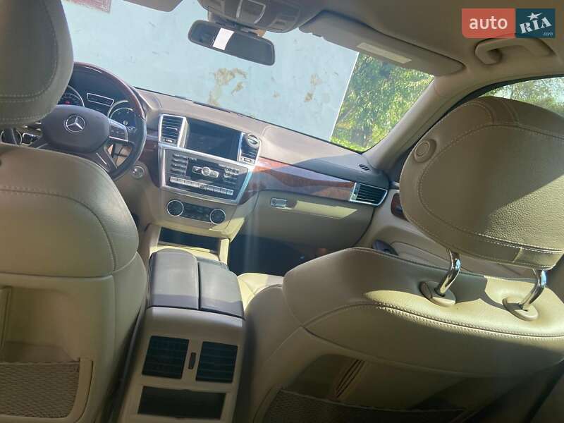 Внедорожник / Кроссовер Mercedes-Benz M-Class 2012 в Ивано-Франковске