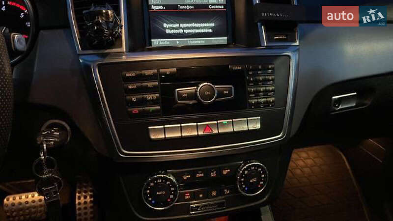 Внедорожник / Кроссовер Mercedes-Benz M-Class 2013 в Кривом Роге