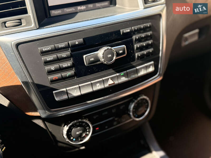 Позашляховик / Кросовер Mercedes-Benz M-Class 2013 в Києві
