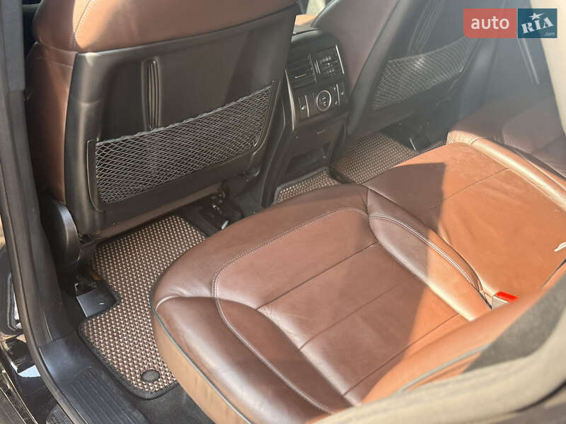 Позашляховик / Кросовер Mercedes-Benz M-Class 2013 в Києві