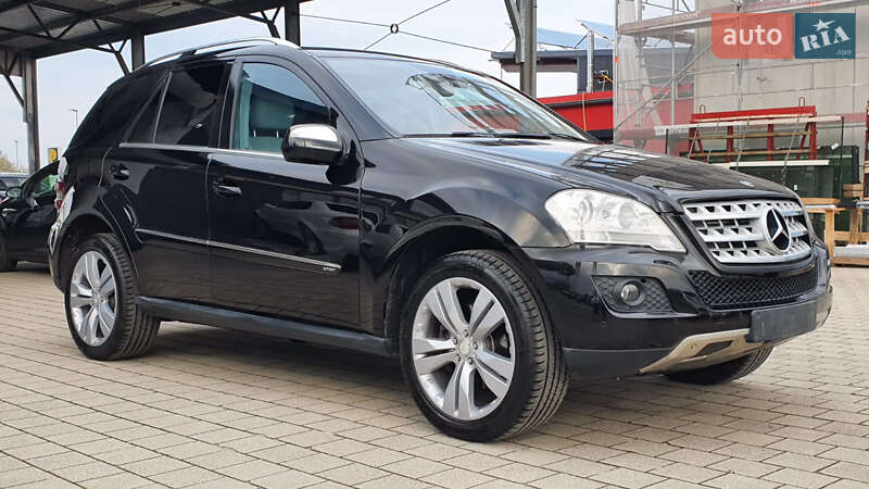 Внедорожник / Кроссовер Mercedes-Benz M-Class 2008 в Черновцах фото 10 Внедорожник / Кроссовер Mercedes-Benz M-Class 2008 в Черновцах