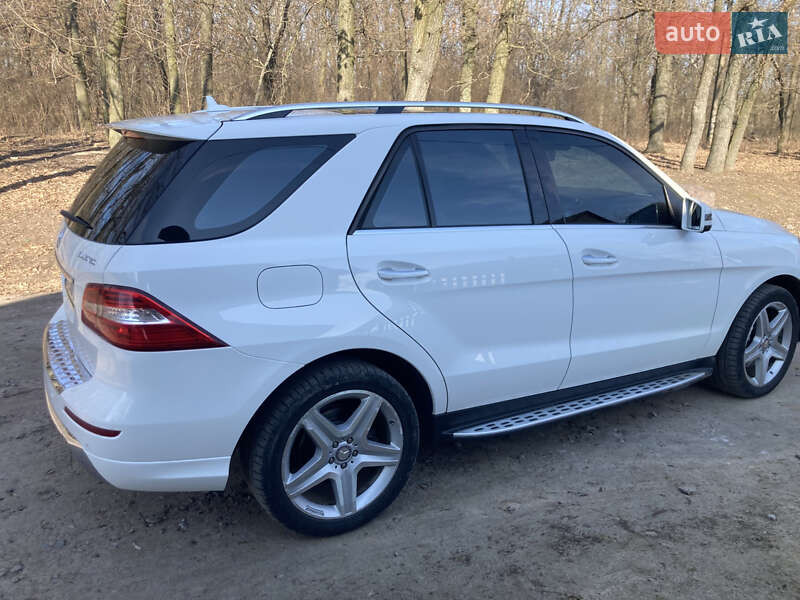Внедорожник / Кроссовер Mercedes-Benz M-Class 2013 в Погребище