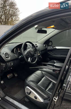 Позашляховик / Кросовер Mercedes-Benz M-Class 2009 в 