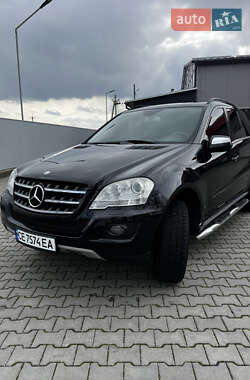 Mercedes-Benz M-Class 2009 Mercedes-Benz M-Class 2009