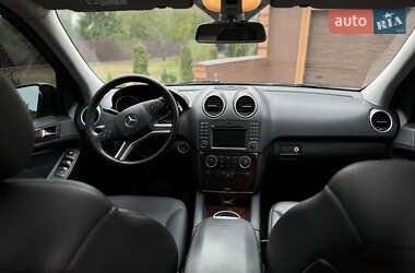 Внедорожник / Кроссовер Mercedes-Benz M-Class 2011 в 