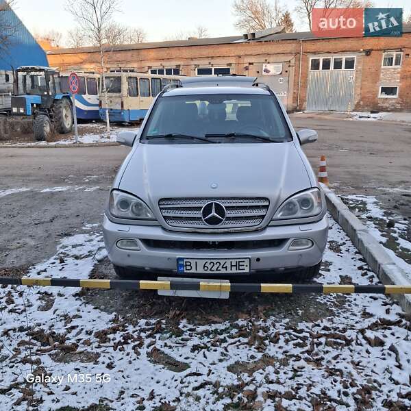 Внедорожник / Кроссовер Mercedes-Benz M-Class 2002 в 