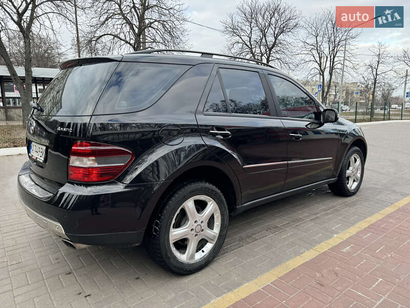 Позашляховик / Кросовер Mercedes-Benz M-Class 2006 в Києві