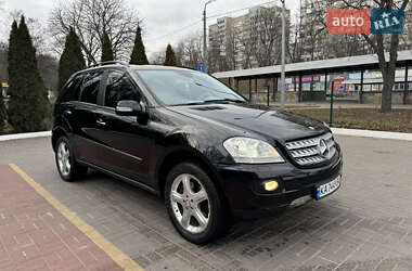 Внедорожник / Кроссовер Mercedes-Benz M-Class 2006 в 