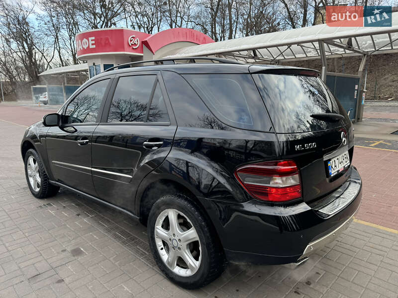 Позашляховик / Кросовер Mercedes-Benz M-Class 2006 в Києві