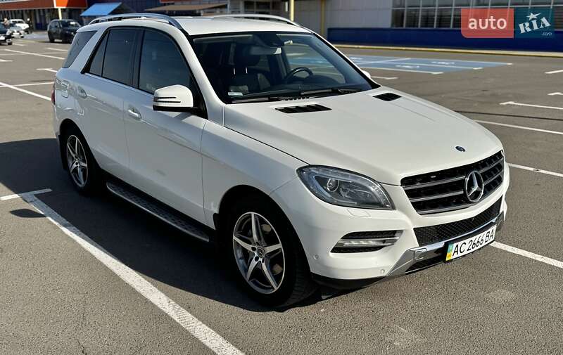 Внедорожник / Кроссовер Mercedes-Benz M-Class 2013 в Луцке