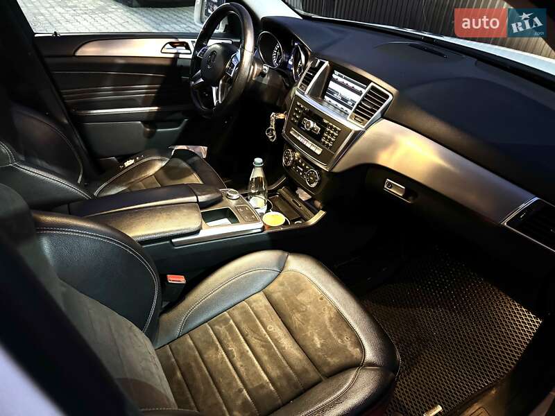 Внедорожник / Кроссовер Mercedes-Benz M-Class 2013 в Луцке