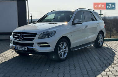 Mercedes-Benz M-Class 2012 Mercedes-Benz M-Class 2012
