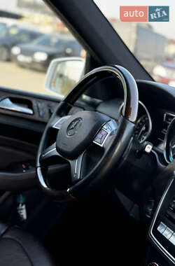 Внедорожник / Кроссовер Mercedes-Benz M-Class 2012 в 