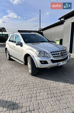 Mercedes-Benz M-Class 2009