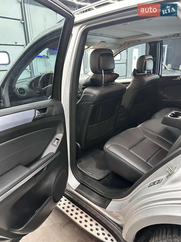 Внедорожник / Кроссовер Mercedes-Benz M-Class 2009 в Львове