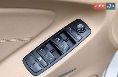 Внедорожник / Кроссовер Mercedes-Benz M-Class 2010 в 