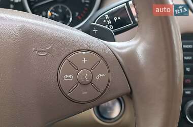 Внедорожник / Кроссовер Mercedes-Benz M-Class 2010 в 