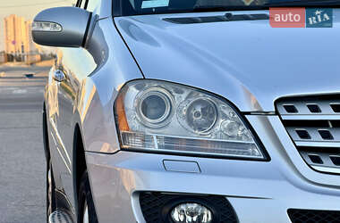 Внедорожник / Кроссовер Mercedes-Benz M-Class 2008 в 
