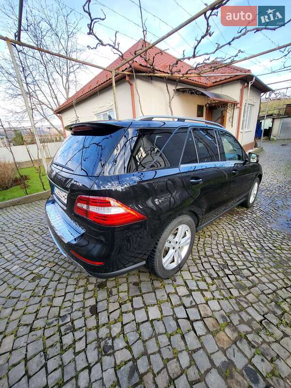 Внедорожник / Кроссовер Mercedes-Benz M-Class 2013 в Мукачево