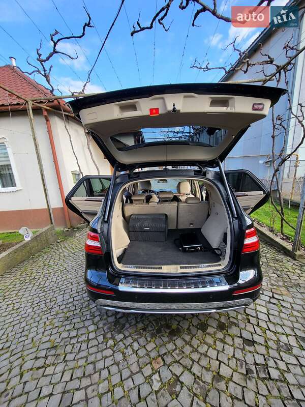 Внедорожник / Кроссовер Mercedes-Benz M-Class 2013 в Мукачево