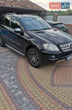 Mercedes-Benz M-Class 2009 Mercedes-Benz M-Class 2009