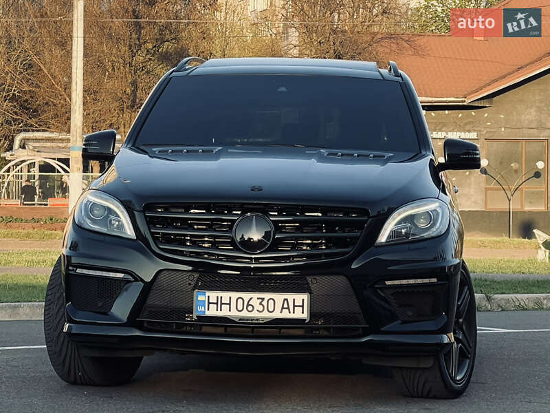 Внедорожник / Кроссовер Mercedes-Benz M-Class 2015 в Одессе