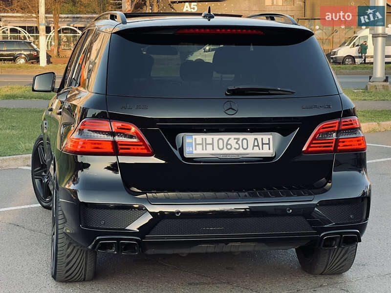 Внедорожник / Кроссовер Mercedes-Benz M-Class 2015 в Одессе