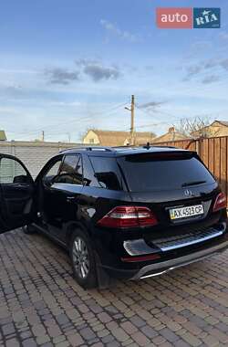 Mercedes-Benz M-Class 2012 Mercedes-Benz M-Class 2012